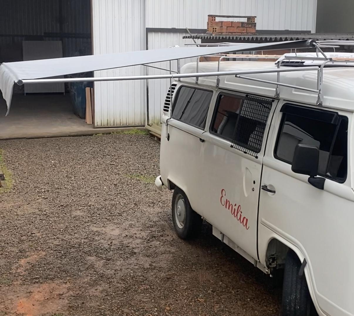 Bagageiro Traseiro + Dianteiro + Toldo Completo para Kombi. RackTraseiro + Dianteiro + Toldo Completo para Kombi. MaleiroTraseiro + Dianteiro + Toldo Completo para Kombi.